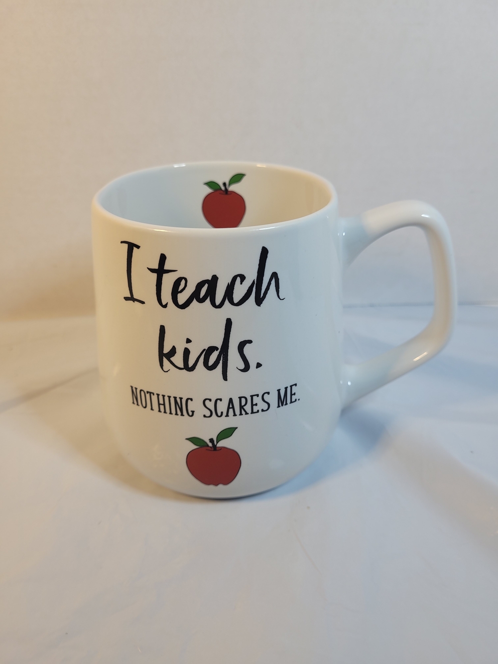 White "I Teach Kids" Ceramic Teacher Mug (U)